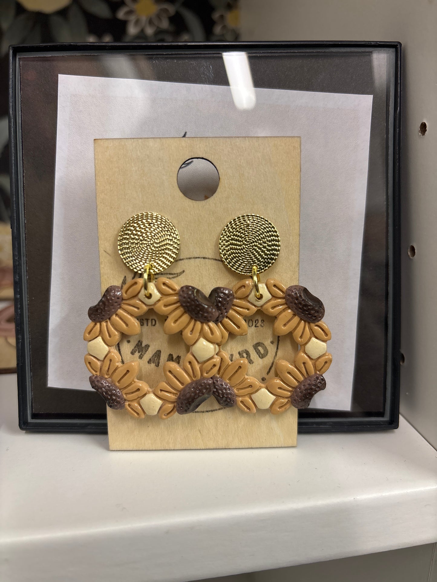 Sunflower Round earrings