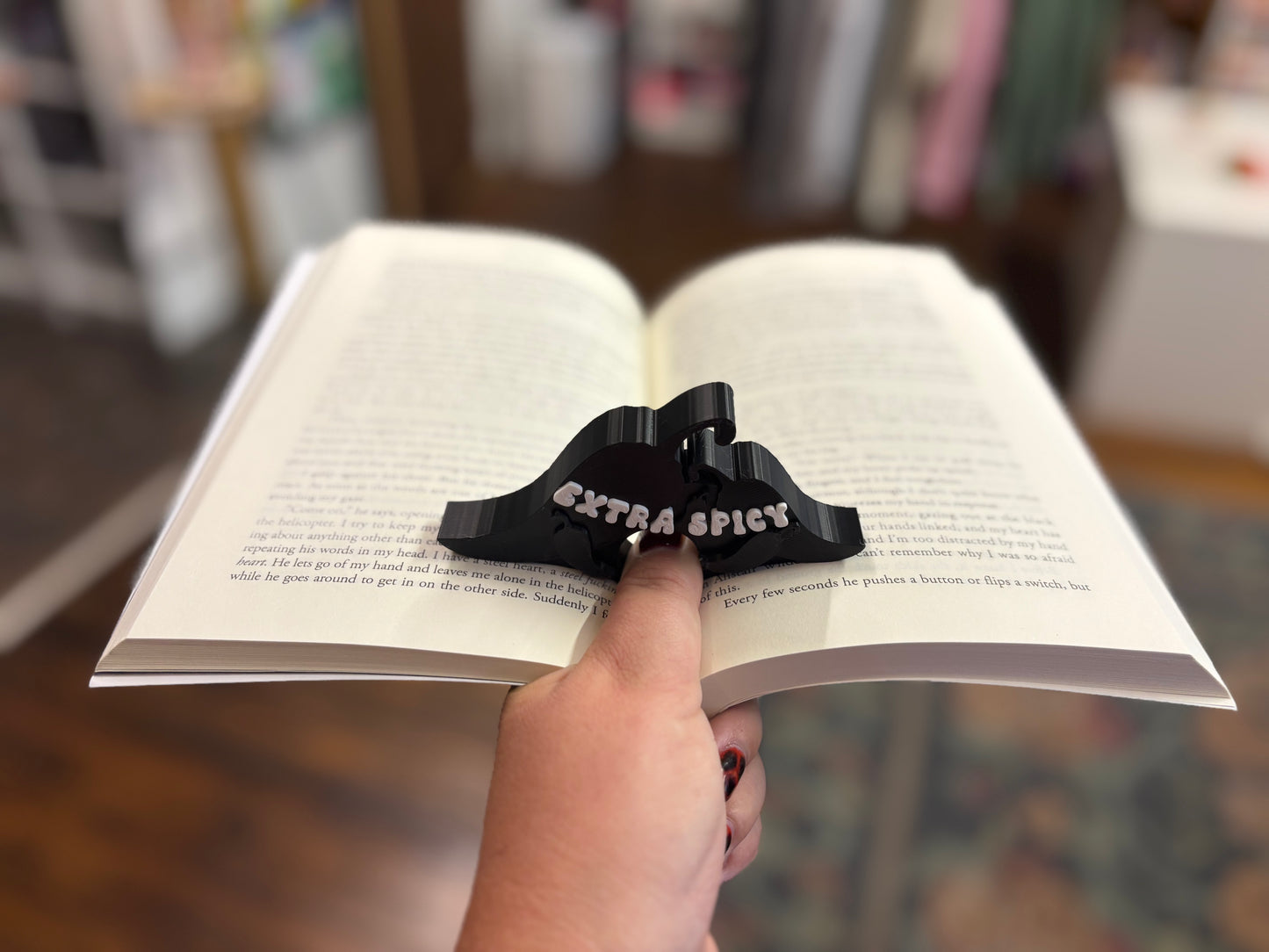 Extra Spicy Thumb Page Holder