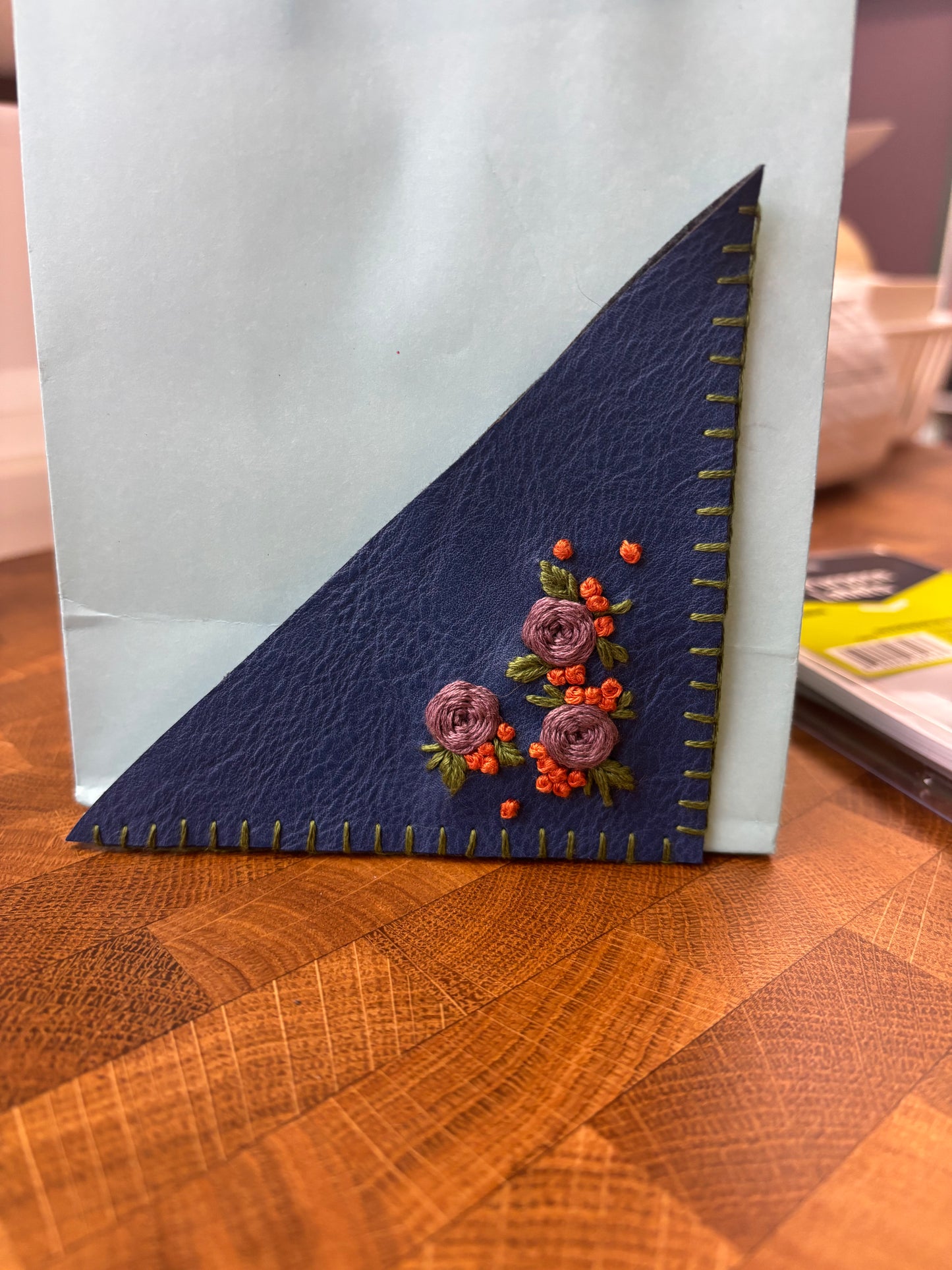 Bouquet corner bookmark