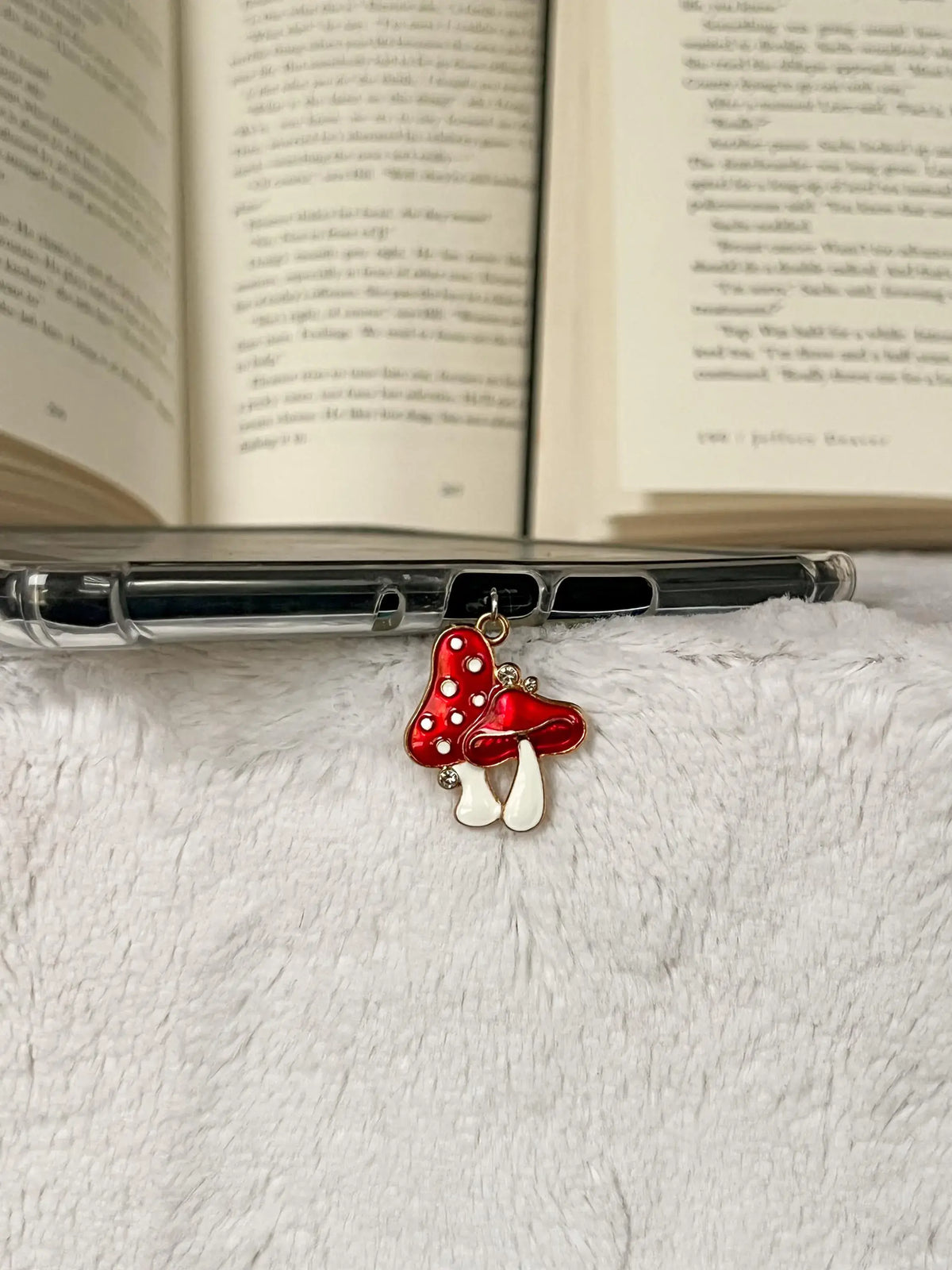 Red Mushrooms Kindle Charm | USB-C Dust Plug