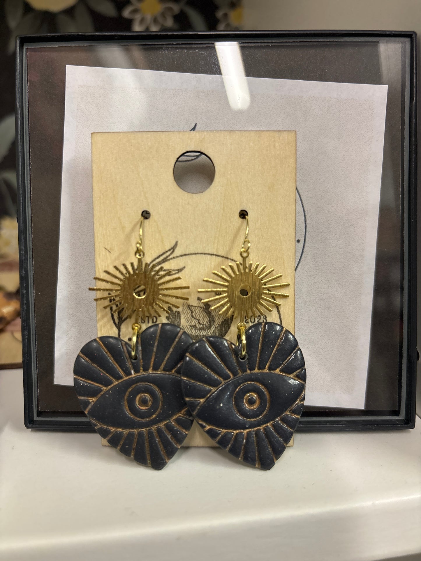 Eye Hearts earrings