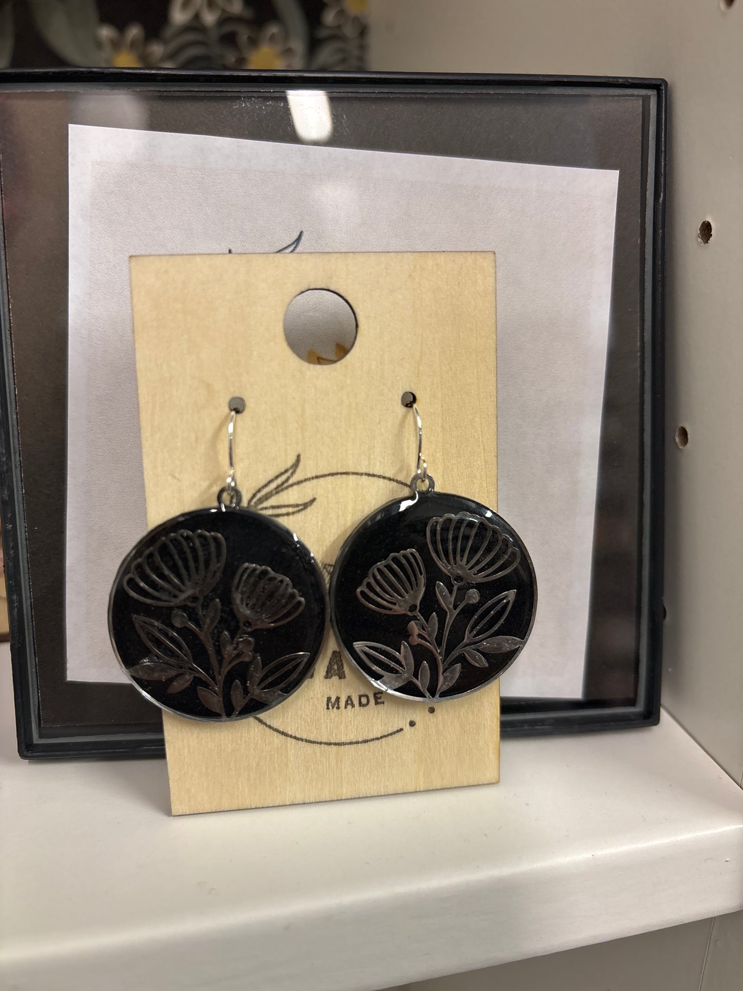 Floral Disc earrings